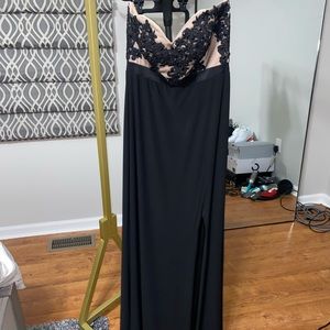 Strapless Nude/Black dress with slit